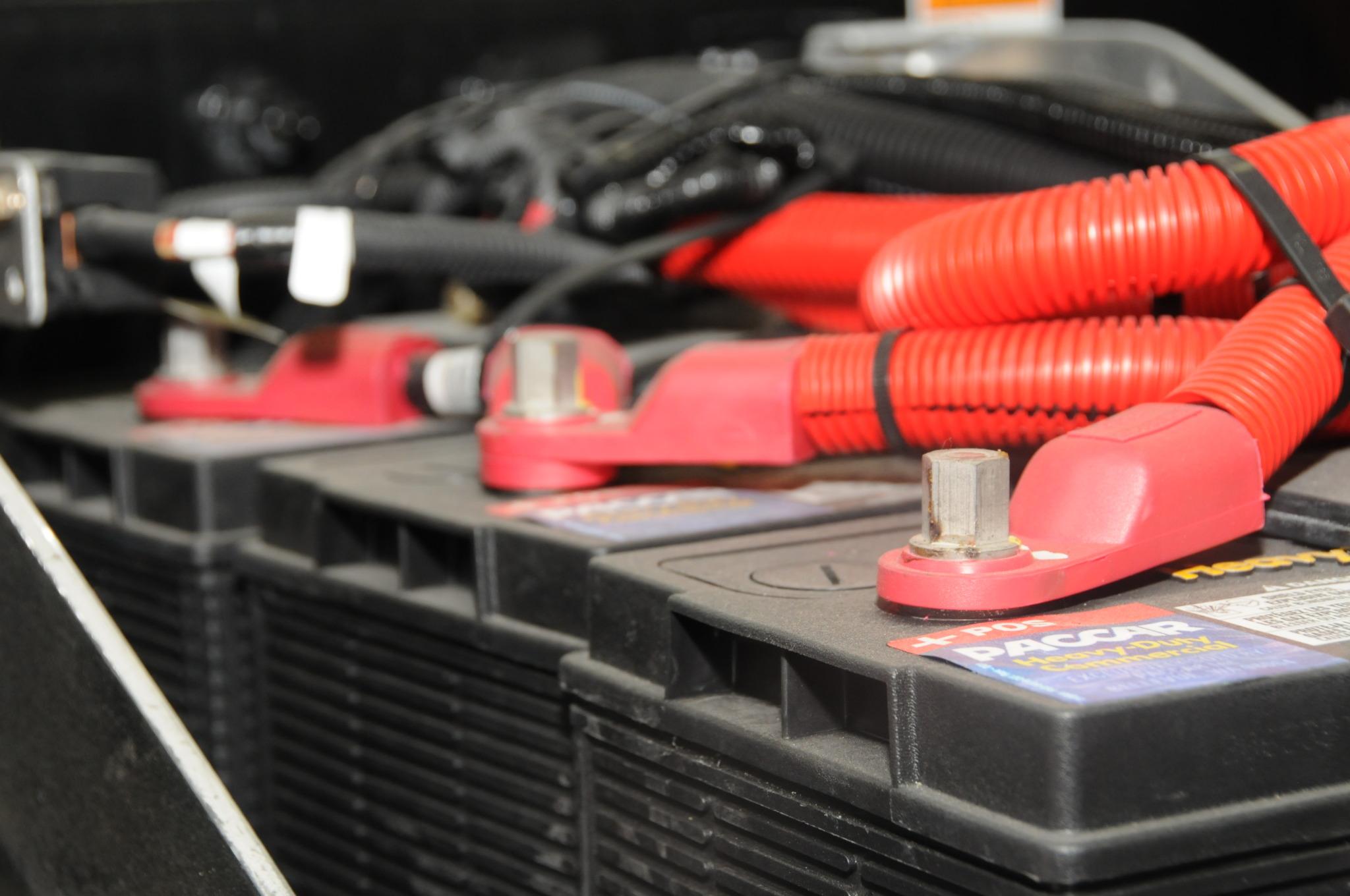 Truck_battery